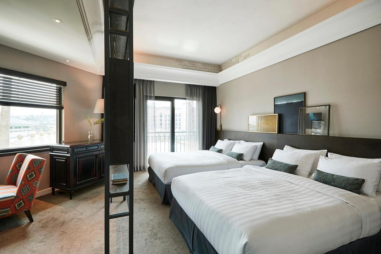 The Suites Hotel Jeju Seogwipo Exterior foto